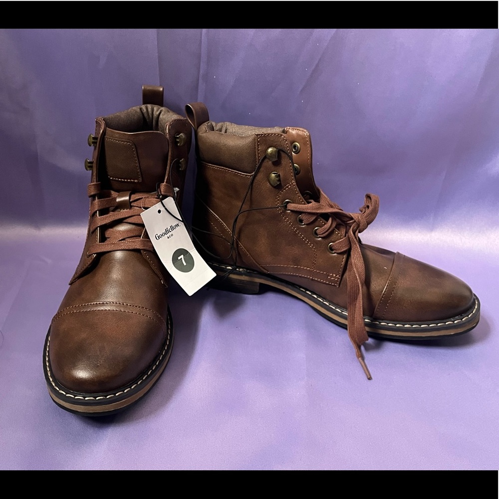 Goodfellow & Co. boys size 7 boots
